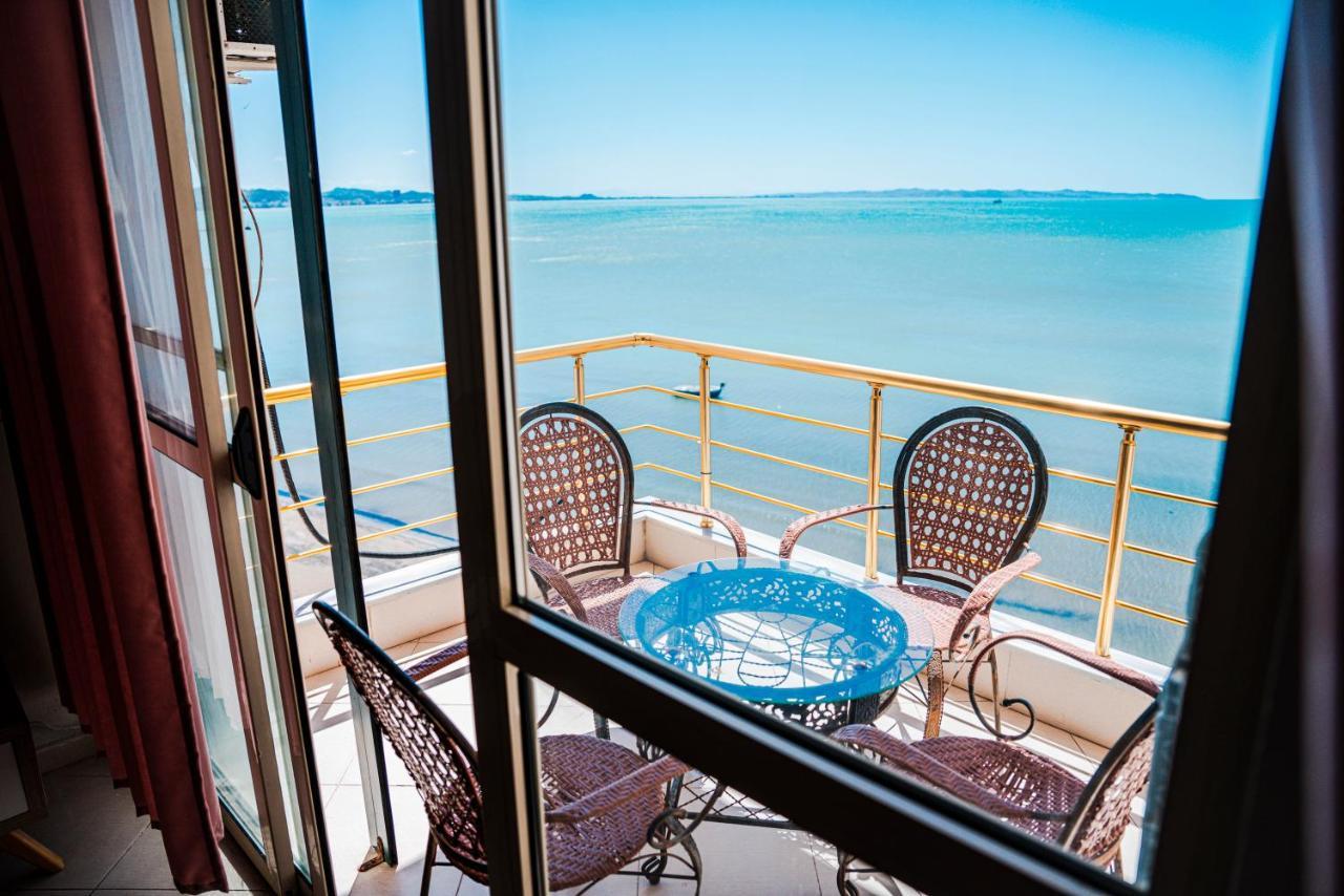 Apartament Cds Durrës Esterno foto